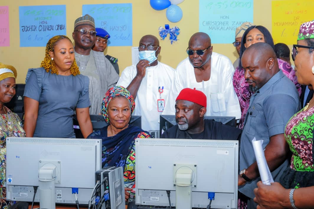 Read more about the article COMMISSIONING AND DONATION OF 20 CAPACITY WAEC STANDARD ICT LABORATORY BY OFON ESSENTIAL GLOBAL FOUNDATION TO GOVERNMENT SECONDARY SCHOOL GWARINPA OROZO